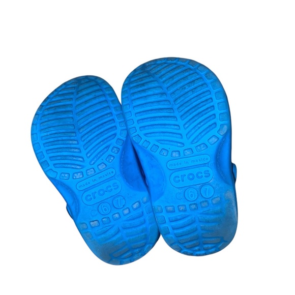 Toddler Crocs Classic Clog Blue Bolt Size 6/7 - Picture 4 of 4